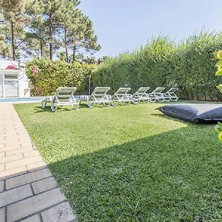 Santo Isa - Spacious 5 Bedroom - Private Pool - Close To Lisbon - Perfect For Families Villa Corroios