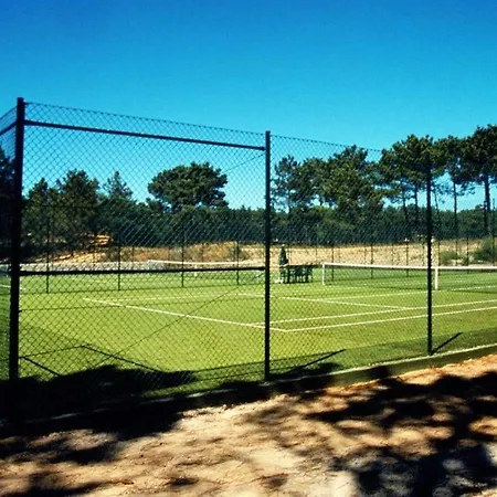 Villa Santo Isa - Spacious 5 Bedroom - Private Pool - Close To Lisbon - Perfect For Families